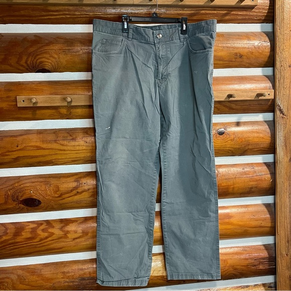 Columbia Men's Charcoal Chinos 38x32 - Picture 1 of 3